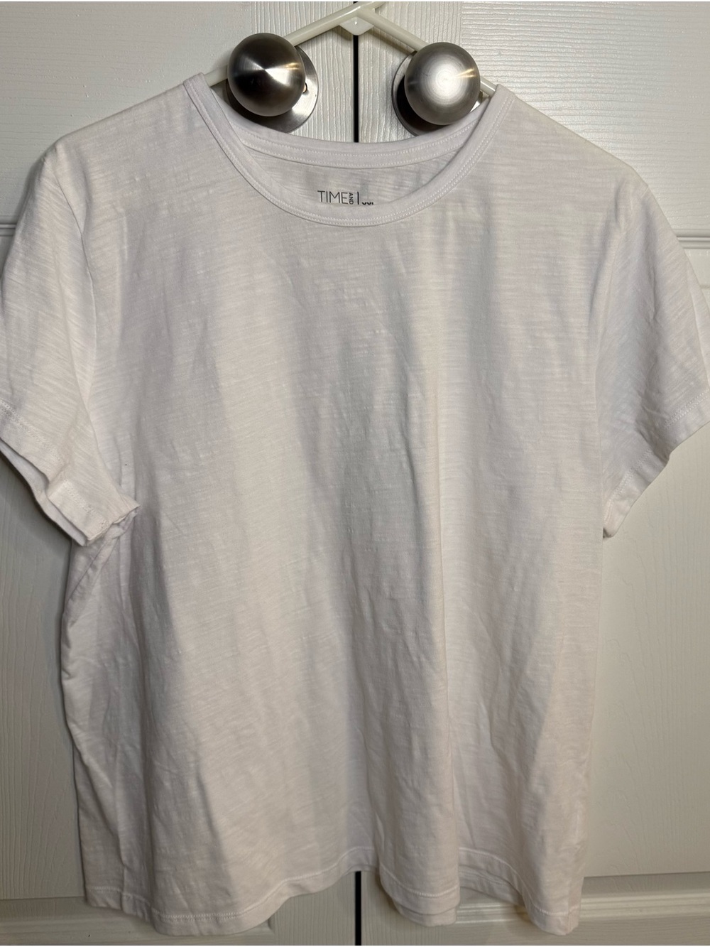 Time and Tru White Short Sleeve Crew Neck Tee